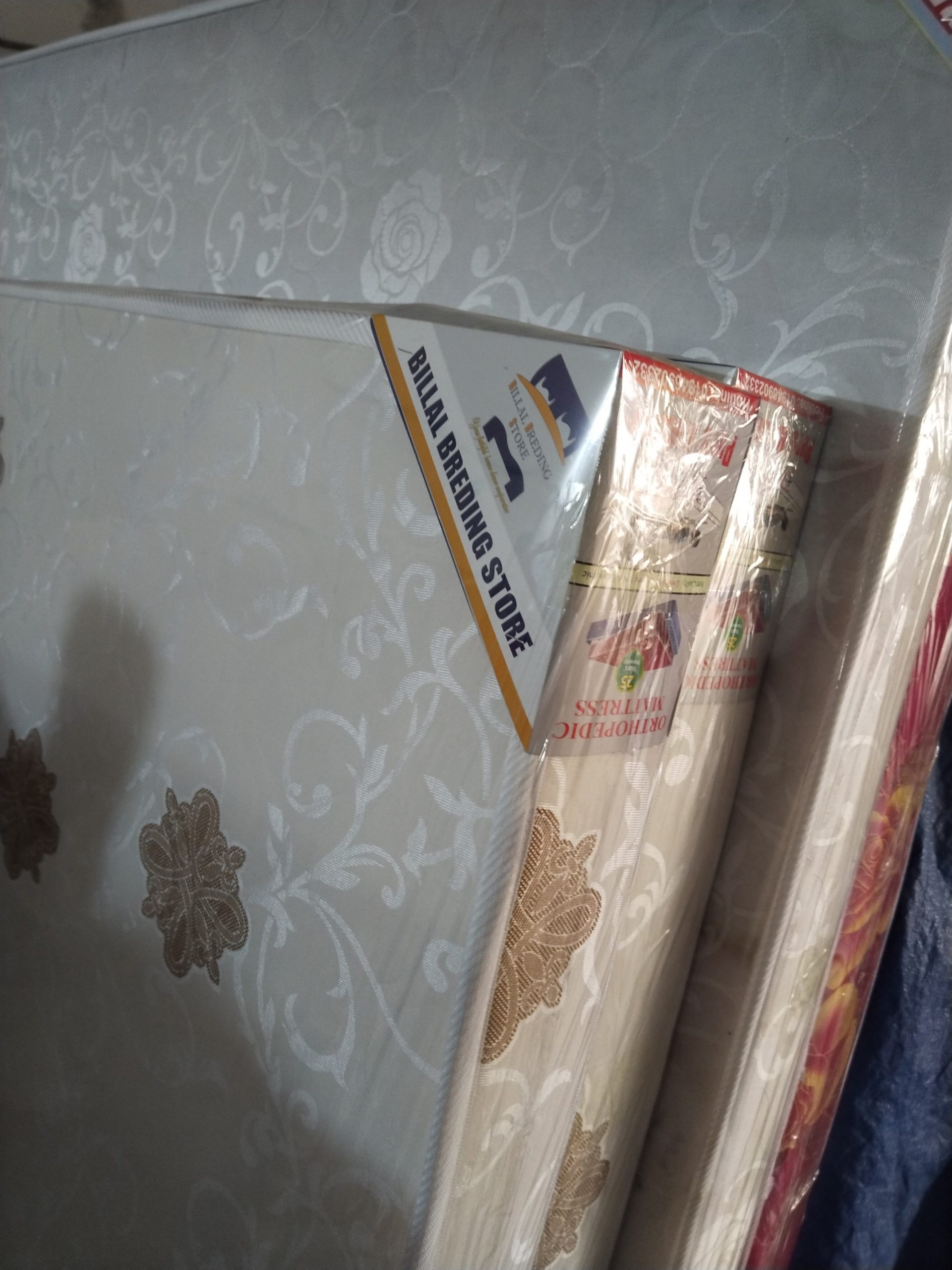 5/7 Mattress + topper + cover total 7inch - Image 4