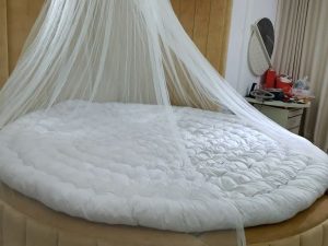 কানপি রিং মশারী, যে কোন বেড এ ব্যবহার করা যাবে।